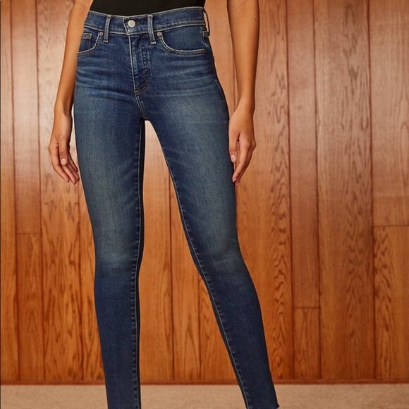 Aritzia Denim Forum The Nico Mid Rise Skinny Crop Size 26 - Picture 2 of 13